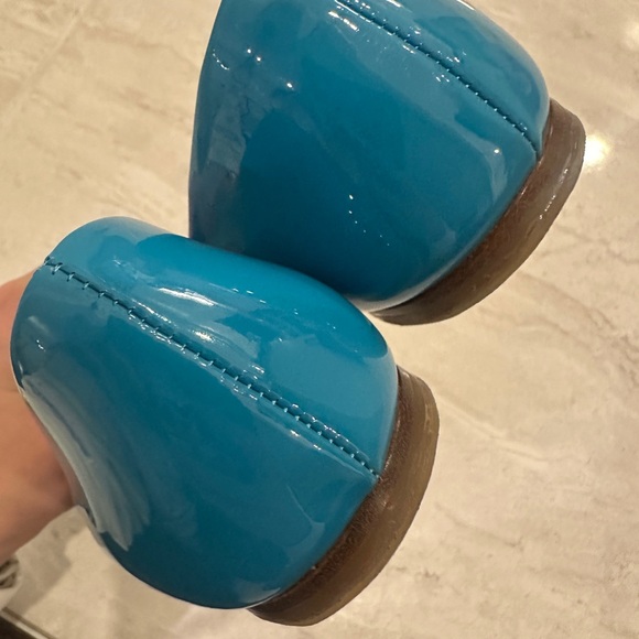 Salvatore Ferragamo Varina Bow Flats - Picture 2 of 4